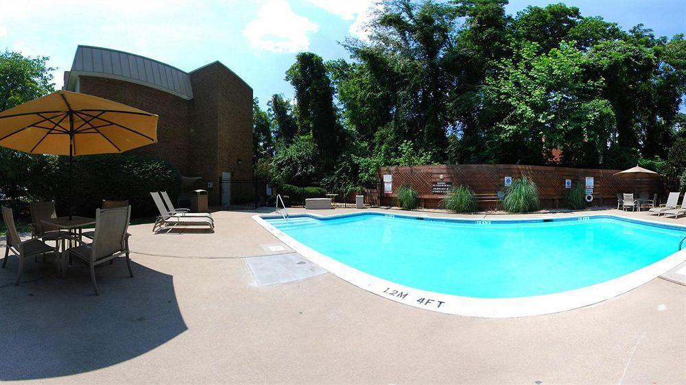 Clarion Pointe Charlottesville Exteriér fotografie